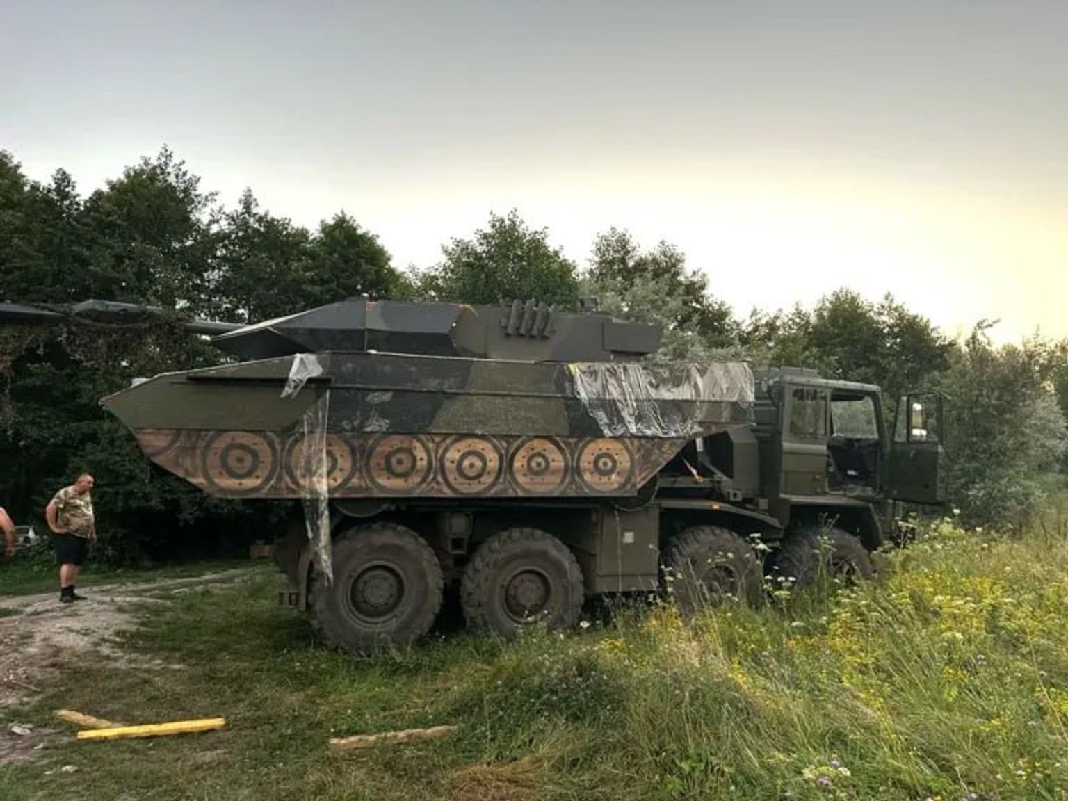 Украинский макет — ложная цель в виде танка Leopard 2A6